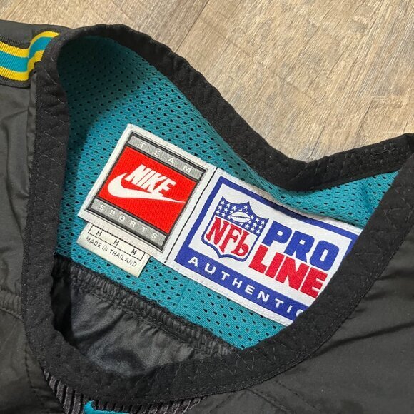 Vintage 90s Nike NFL Jacksonville Jaguars Black Pullover Windbreaker Mens Medium - Picture 6 of 7